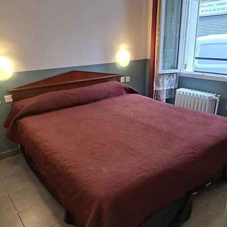 Hotel De Nantes Париж Экстерьер фото